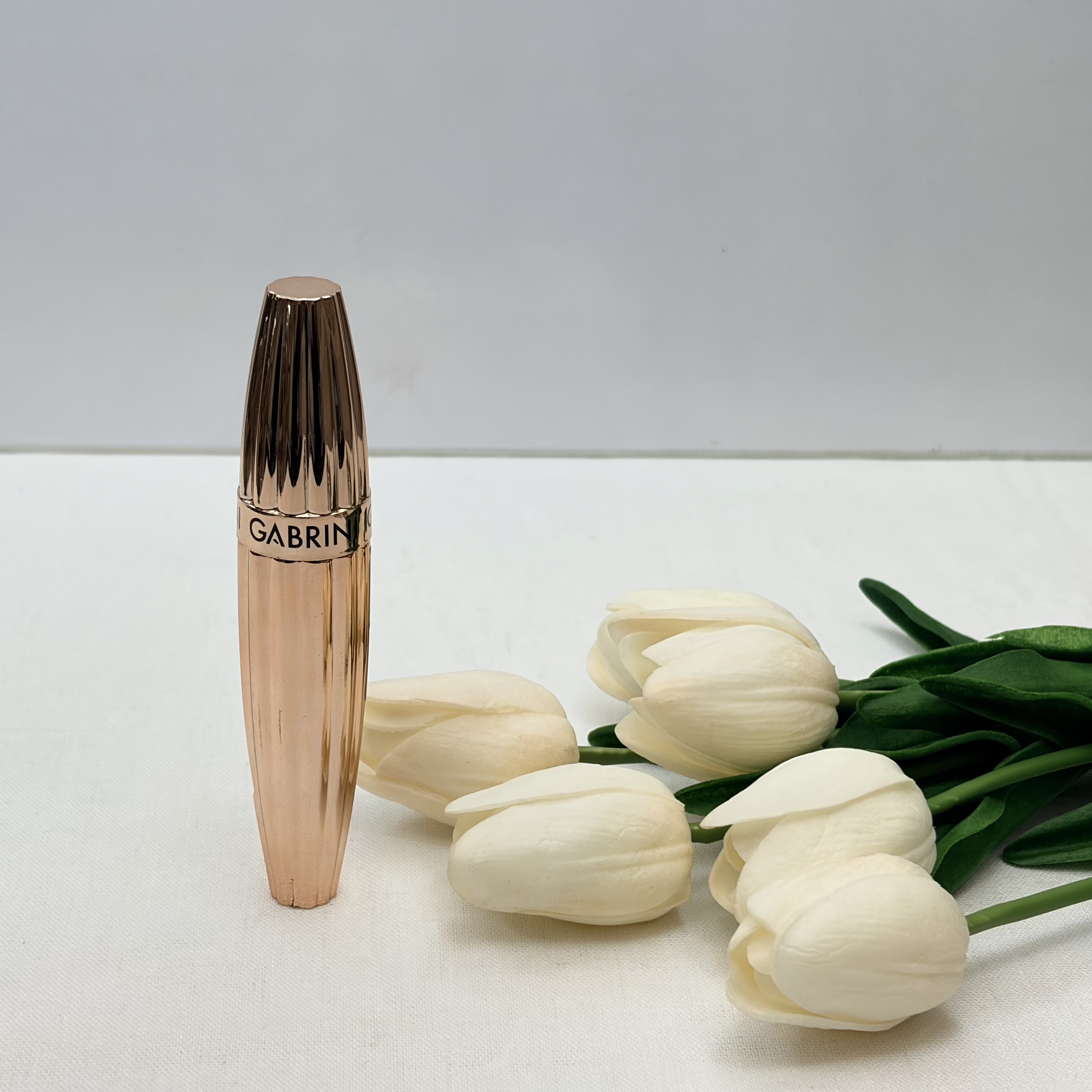 ریمل سه بعدی مخصوص مژه های بلند پوکه طلایی