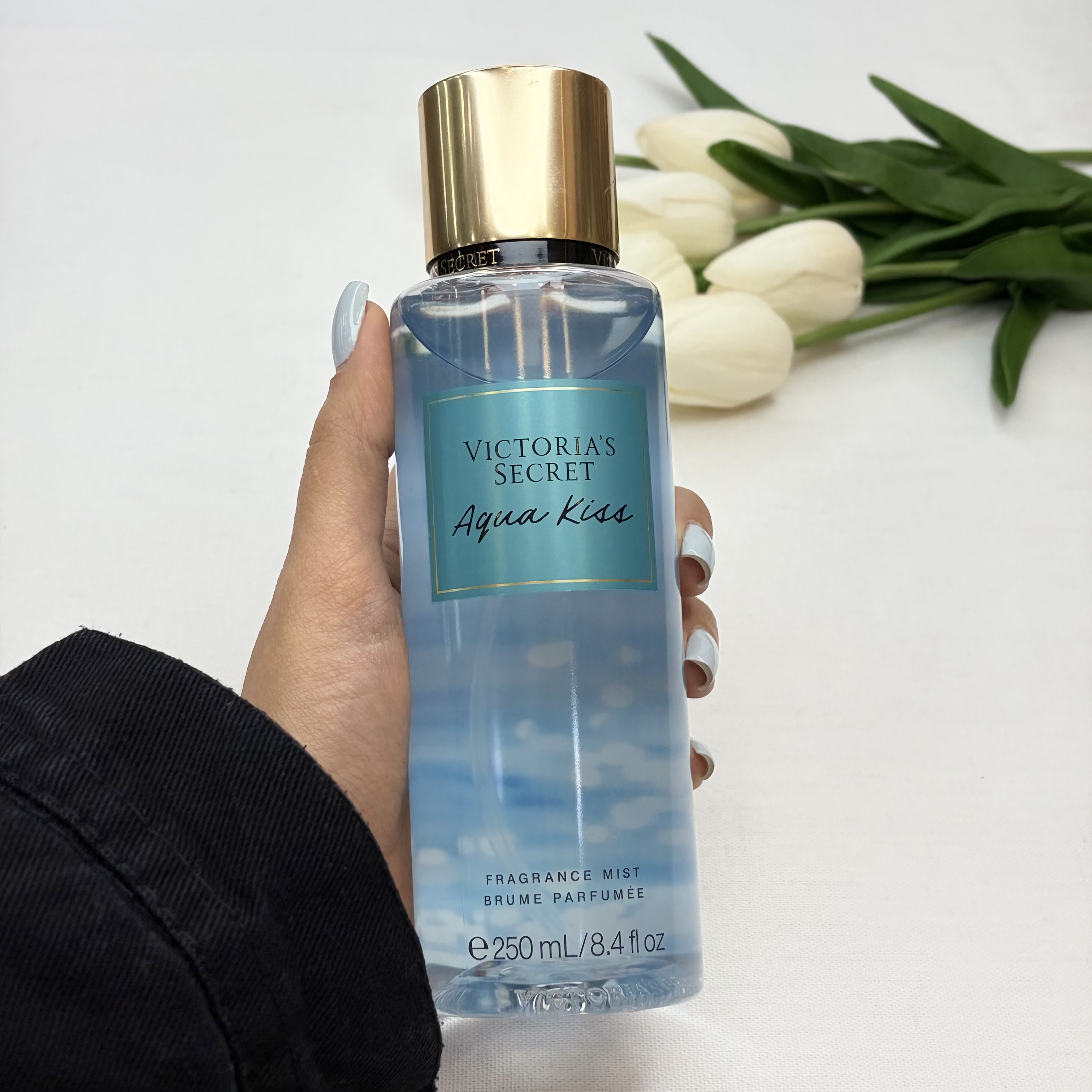 بادی اسپلش 250 میل رایحه خنک، دریایی، تمیز و آرامشبخش مشابه ادکلن دیویداوف کول واتر زنانه Davidoff Cool Water Womanماندگاری بالا 250 میل aqua kiss