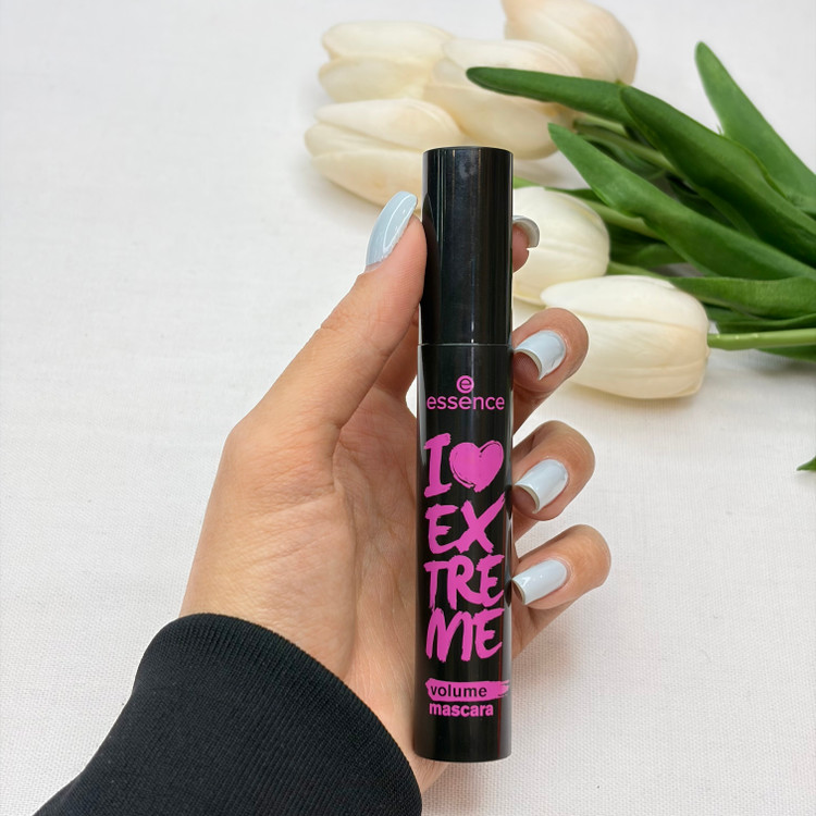 ریمل اصلی مشکی حجم دهنده و پرپشت کننده و فرکننده حتی مژه های کوتاه اکستریم