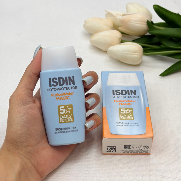 فلوئید ضدآفتاب بدون رنگ SPF50 مدل Fusion Water Magic مناسب انواع پوست، حجم 50 میلیلیتر کیفیت اصلی