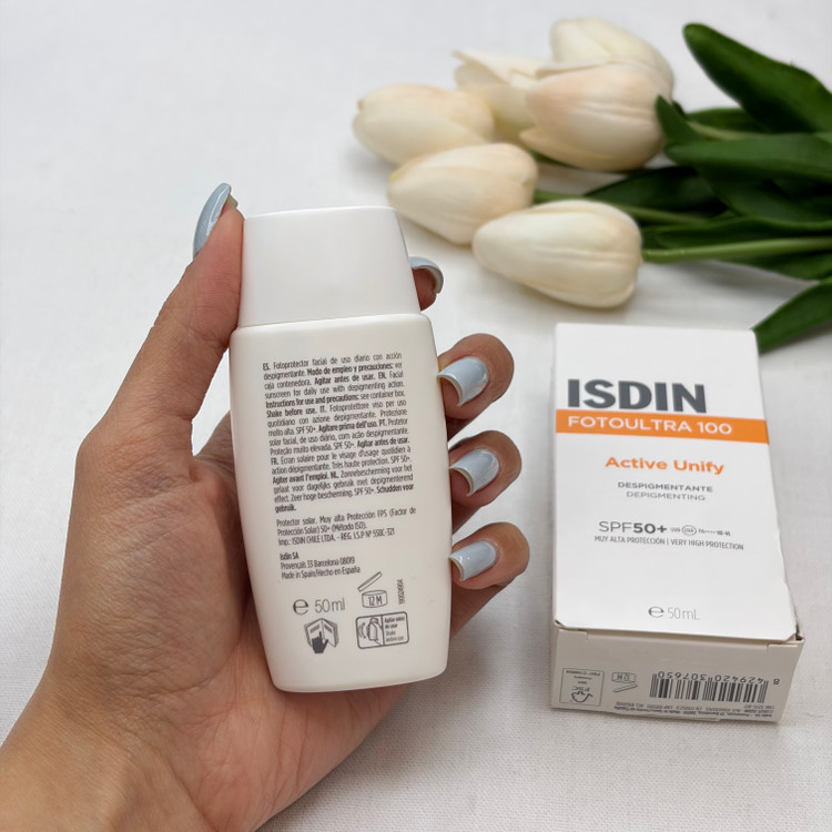 کرم ضدآفتاب بدون رنگ SPF50 مدل FOTOULTRA 100 ACTIVE UNIFY مناسب انواع پوست، حجم 50 میلیلیتر