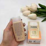 ضدآفتاب رنگی مجیک لایت فیوژن واتر کیفیت اصلی ۵۰میل حاوی SPF50 پایه مبتنی بر آب