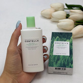 کرم ضدآفتاب ضدجوش مناسب پوست نرمال تا چرب بدون رنگ SPF 50 مدل tea trica مناسب انواع پوست حجم 50 میلیلیتر