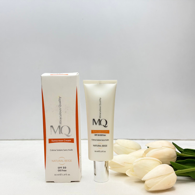 ضدآفتاب بدون چربی نچرال بژ مناسب پوست نرمال مختلط و چرب وآکنه ای بژطبیعیNatural Beige (spf50 oil free) ام کیو