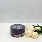 ژل واکس موی رنگ مشکی QUIKSILVERنگه دارندگی قوی براقیت متوسط فینیش طبیعی و کمی مات تر از رنگ قرمز و آبی