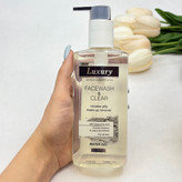 ژل شستشوی صورت و پاک کننده آرایش لاکچری مناسب انواع پوست حاوی هیالورونیک اسید Luxury مدل Facewash & Clear