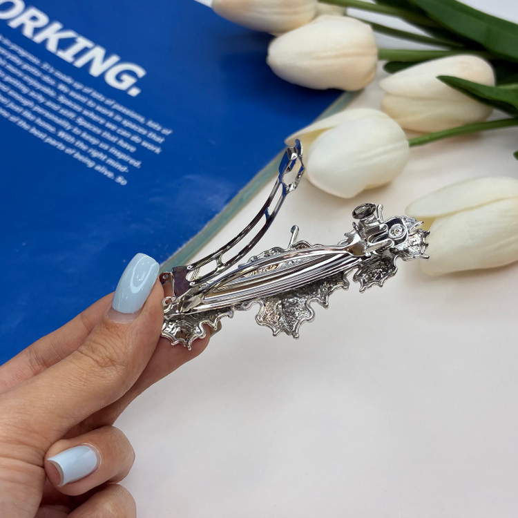 کلیپس فرانسوی فلزی طرح برگ درخت افرا رنگ نقره ای8/5cm