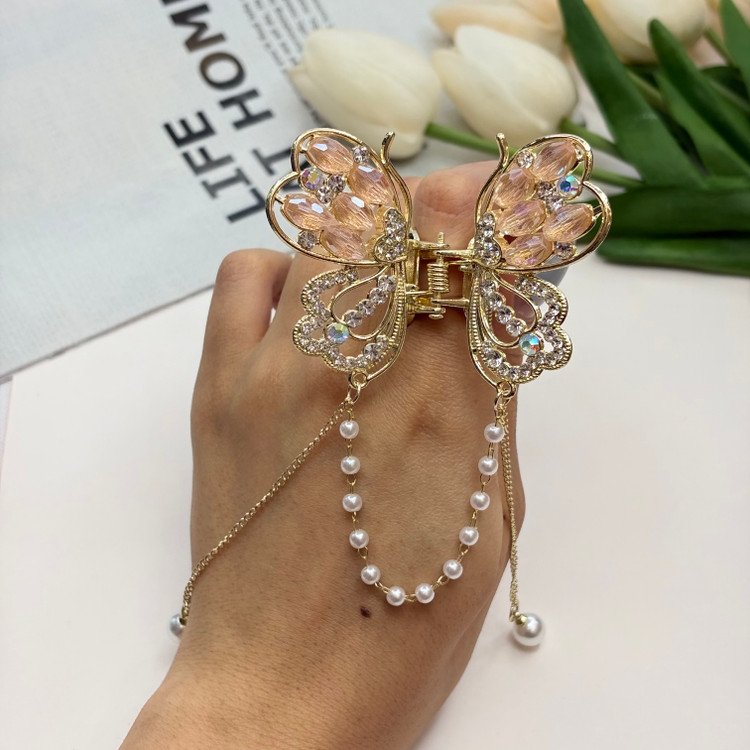 کلیپس فلزی نگین کریستال آویزداربا کیفیت عالی وارداتی طرح پروانه8.5cm