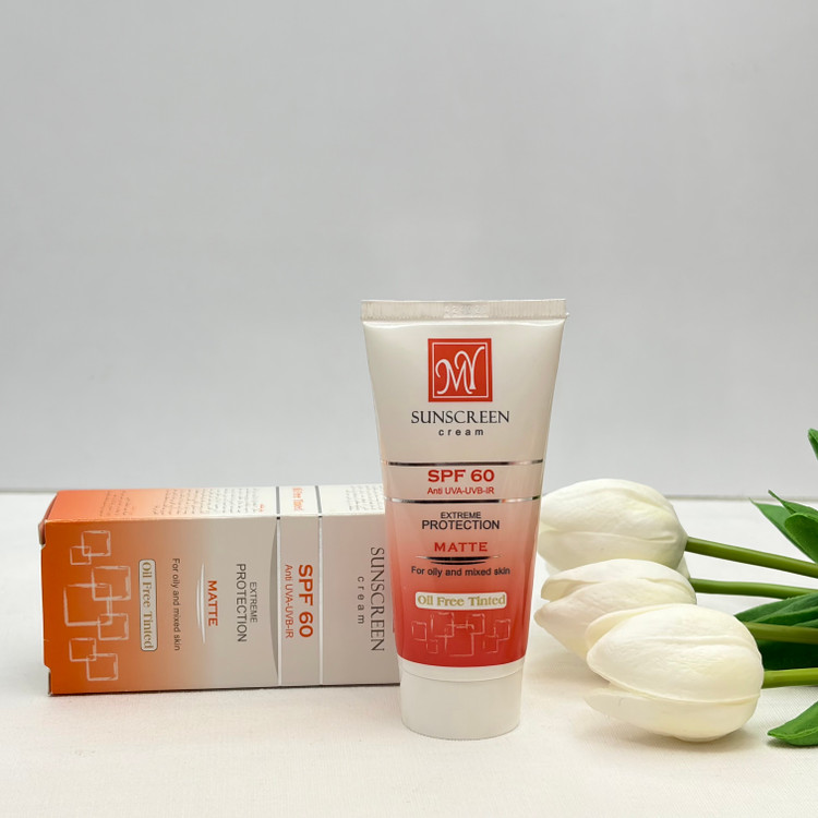 ضدآفتاب رنگی مدل مات و بدون چربی مای مناسب پوست چرب و مختلط اکستریم پروتکشن spf 60