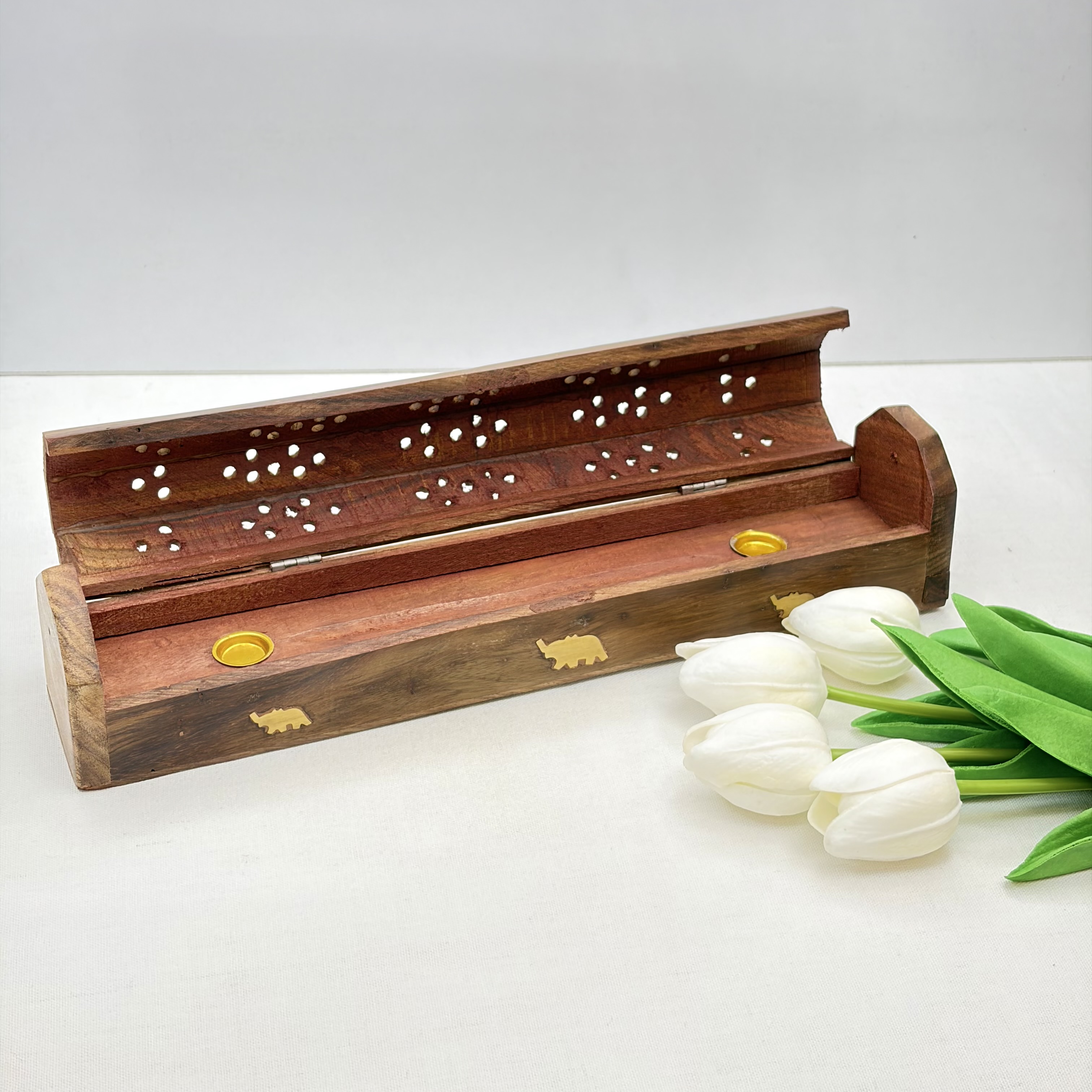 جاعودی صندوقی چوبی چوب وارداتی دست ساز مناسب عود شاخه ای مخروطی دارای جای نگهداری عود استفاده با درب بسته وباز