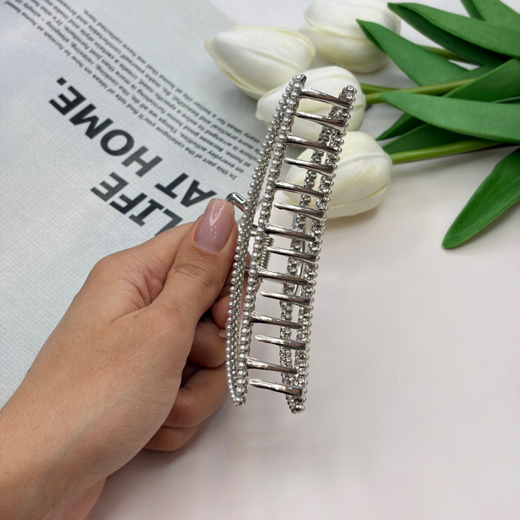 کلیپس فلزی نقره ای رنگ طرح ماه فول نگین مروارید سایز بزرگ11cm
