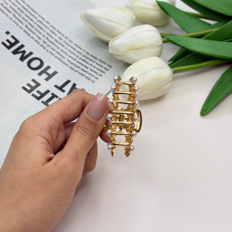 کلیپس فلزی طرح بیضی فول نگین مروارید سایز کوچک4.5cm