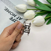 کلیپس فلزی طرح گل پنج پر براق وارداتی با کیفیت سایز 4.5cm