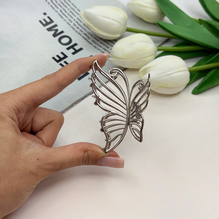 کلیپس فلزی طرح پروانه براق وارداتی با کیفیت سایز6.5cm