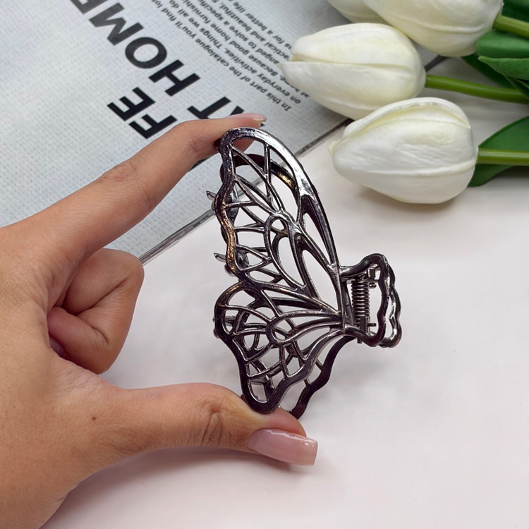 کلیپس فلزی طرح پروانه نیمه رنگ براق وارداتی باکیفیت سایز7cm