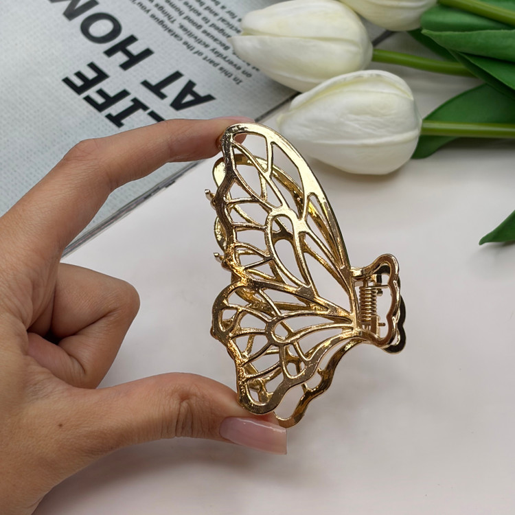 کلیپس فلزی طرح پروانه نیمه رنگ براق وارداتی باکیفیت سایز7cm