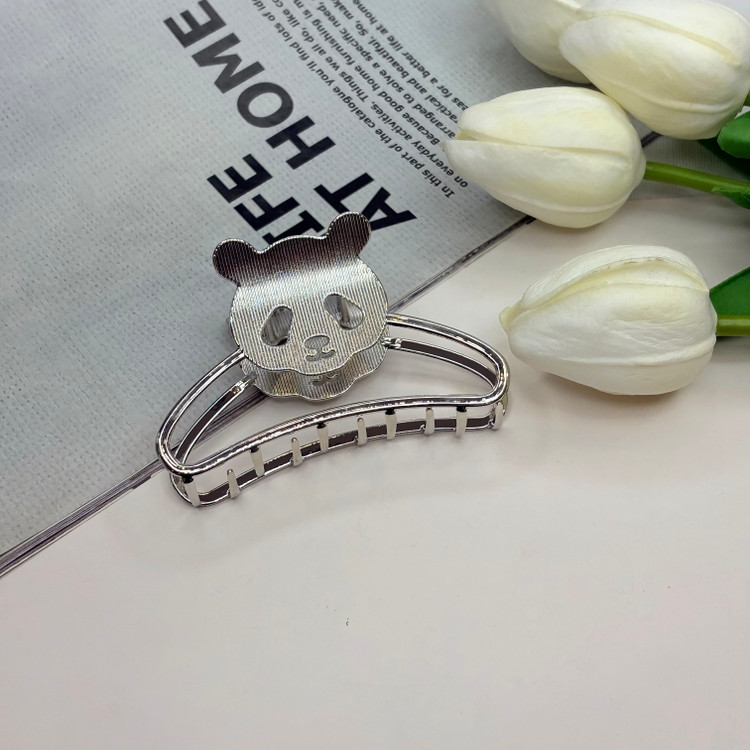 کلیپس فلزی طرح پاندا براق با کیفیت وارداتی سایز7.5cm