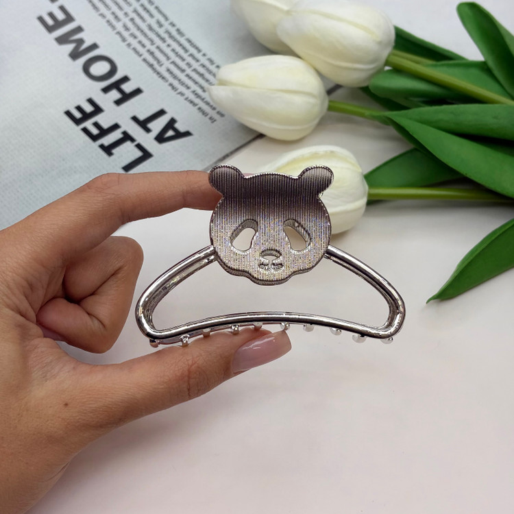 کلیپس فلزی طرح پاندا براق با کیفیت وارداتی سایز7.5cm