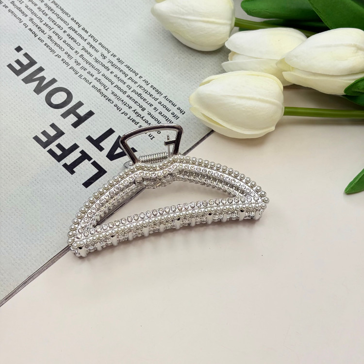کلیپس فلزی نیم دایره فول نگین و مروارید رنگ نقره ای سایز9.5CM