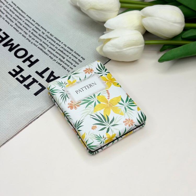 آینه جیبی دوطرفه طرح پترن گلدار مستطیل چرم8.5cm در 6cm
