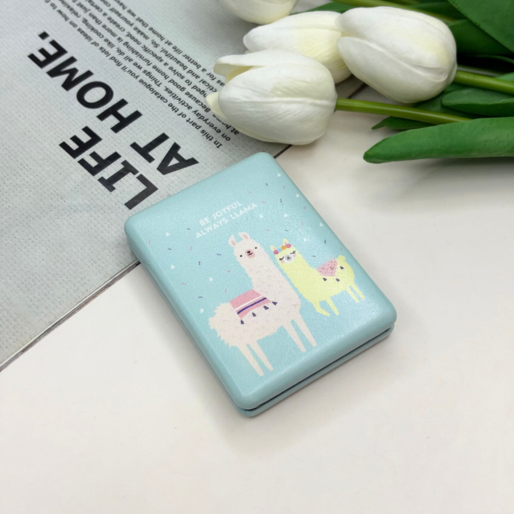 آینه جیبی دوطرفه طرح لاما مستطیلی چرم 8.5cm در 6cm