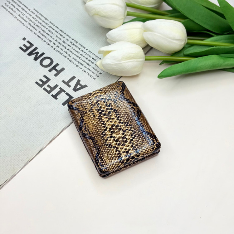 آینه جیبی دوطرفه مستطیلی طرح پوست مار چرم 8.5cm در 6cm