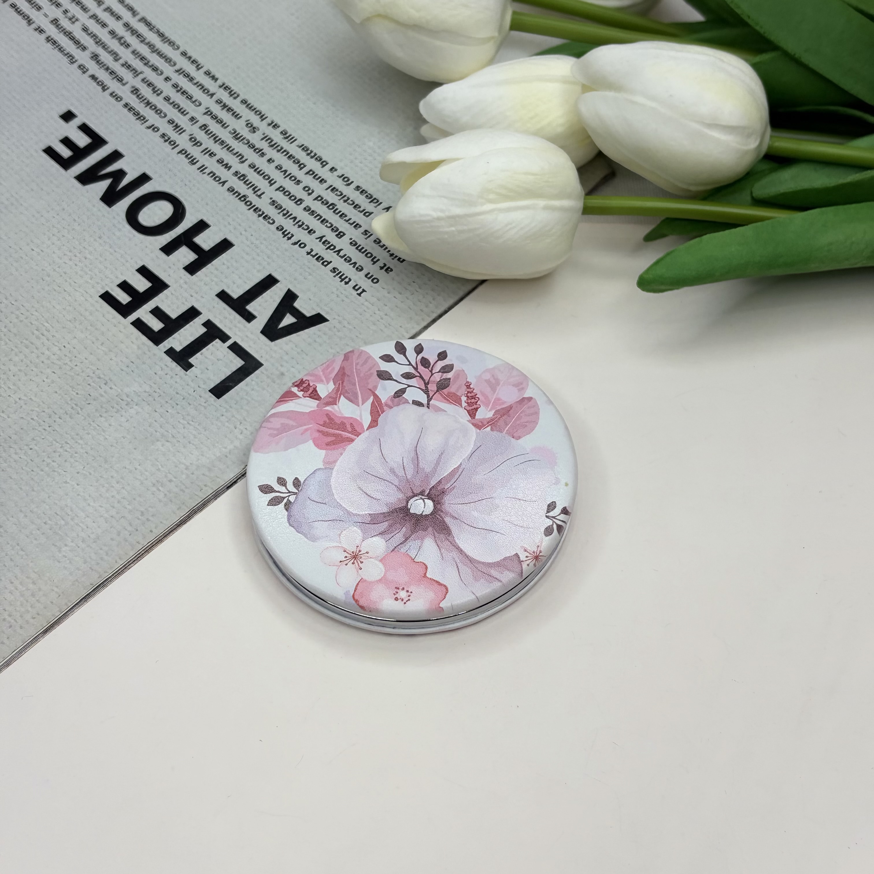 آینه جیبی دوطرفه طرح گل چرم دایره ای 7cm