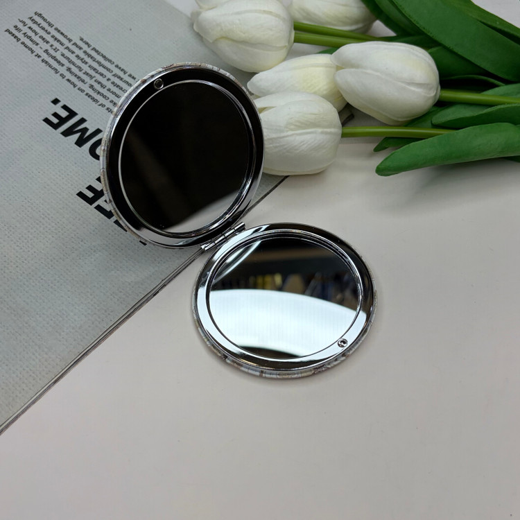 آینه جیبی دوطرفه طرح پروانه دایره ای چرم 7cm