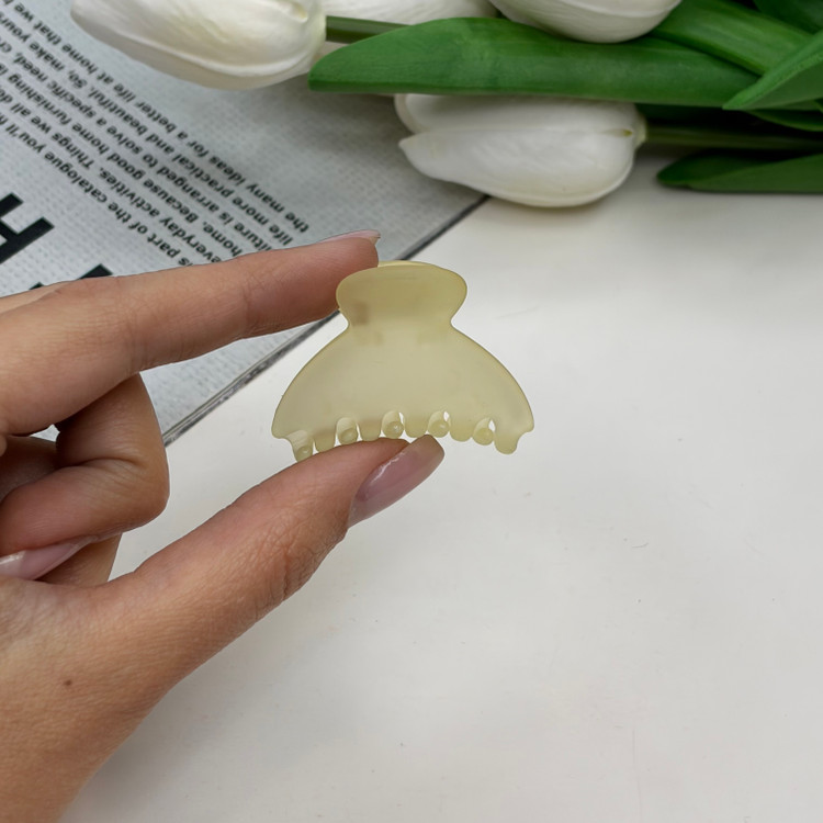 کلیپس نیم دایره سایز کوچک رنگ پاستلی یخی 3cm