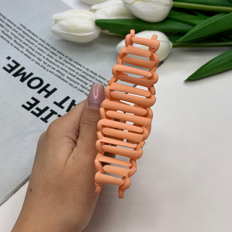 کلیپس مدل گل گلی پیوسته خطی سایز بزرگ رنگی مات11cm