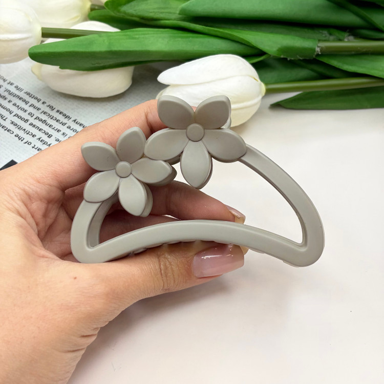 کلیپس مدل نیم دایره دوگل سایز بزرگ رنگی مات9cm