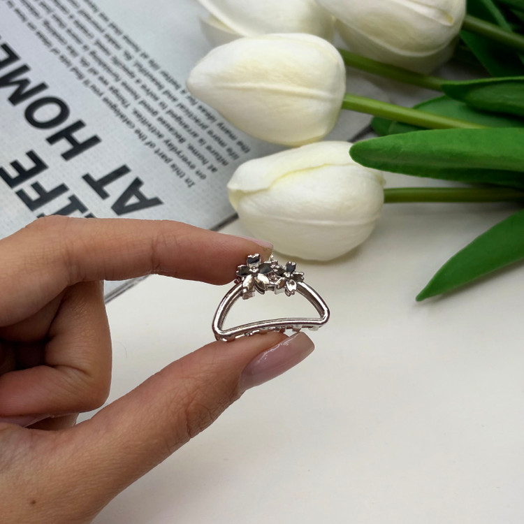 کلیپس فلزی طرح نیم دایره دوگل سایز کوچک2.5cm