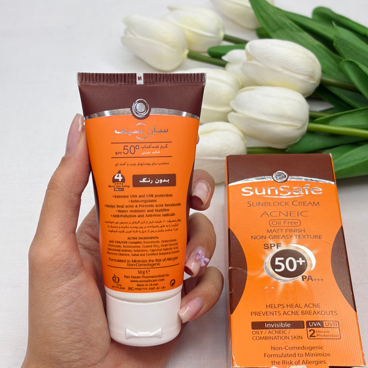 کرم ضدآفتاب بی رنگ سان سیف spf50 مناسب پوست های چرب و آکنه دار