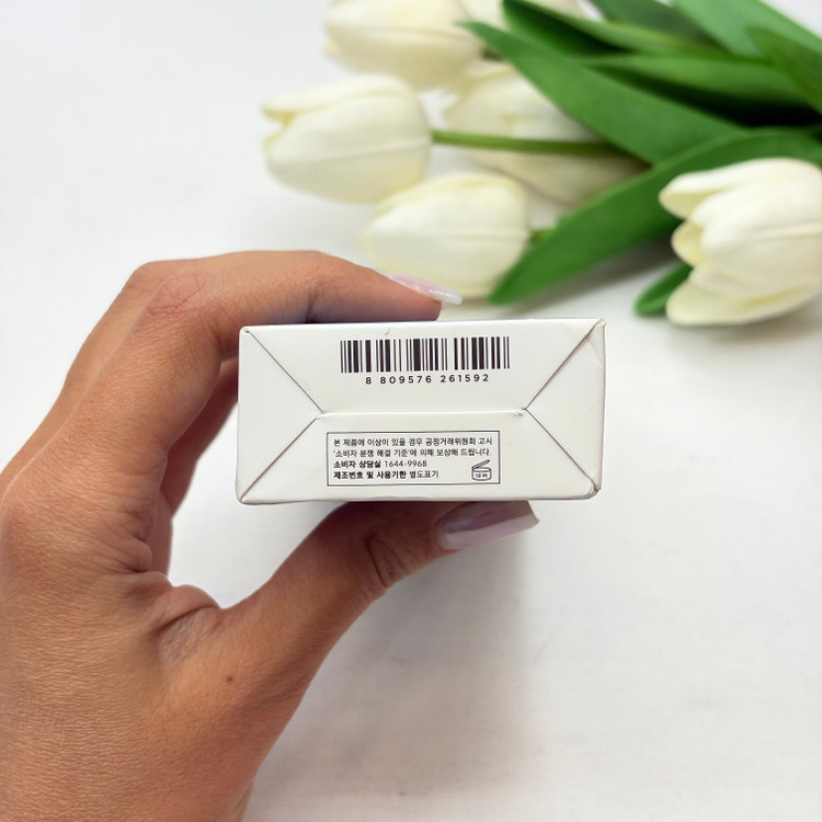 کرم ضد آفتاب بی رنگ با SPF 50 حجم 50 میلی لیتر کیفیت اماراتی مستر