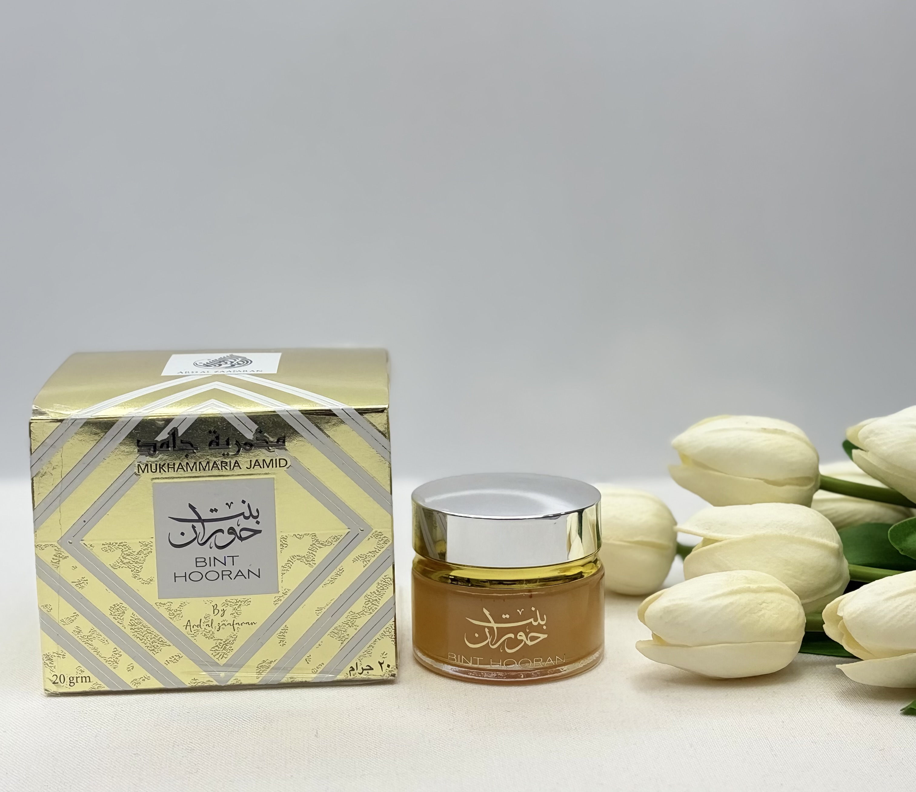 مخمریه جامد عطر کرمی رایحه بنت حوران ۲۰گرم عطر روغنی ماندگاری بالا استفاده مو و بدن حتی نقاط حساس