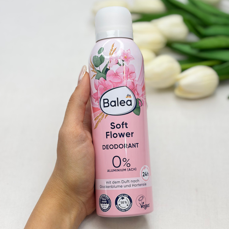 اسپری دئودرانت بدن رایحه soft flower بدون آلومینیوم ماندگاری ۲۴ساعت ۲۰۰میل
