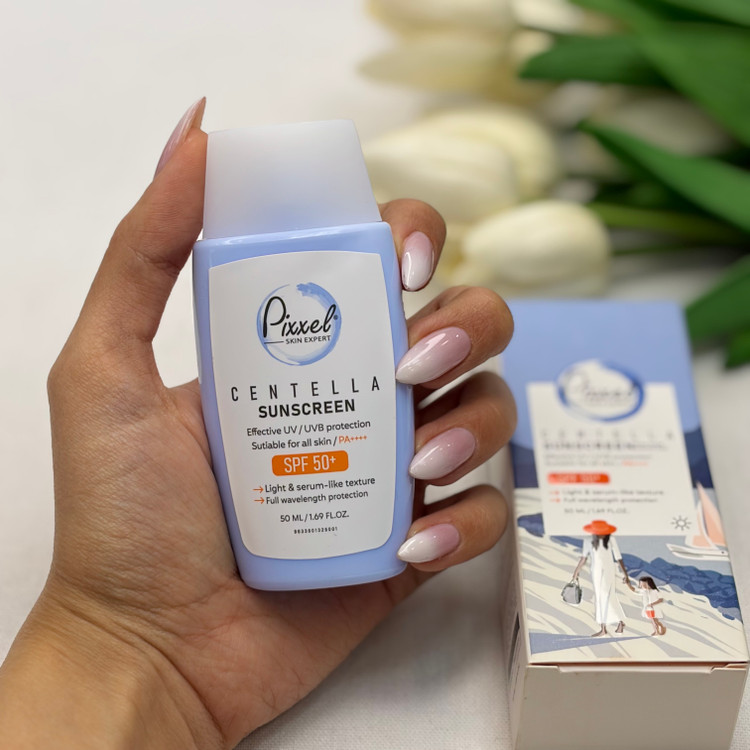 ضدآفتاب بدون رنگ پیکسل spf 50 مناسب انواع پوست ها ۵۰میل مدل سنتلا بسیار سبک مناسب زیر آرایش