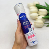 اسپری دئودرانت بدن رایحه DERMA CONTROLمدل natural tone ماندگاری ۷۲ساعت بدون الکل ۱۵۰ میل