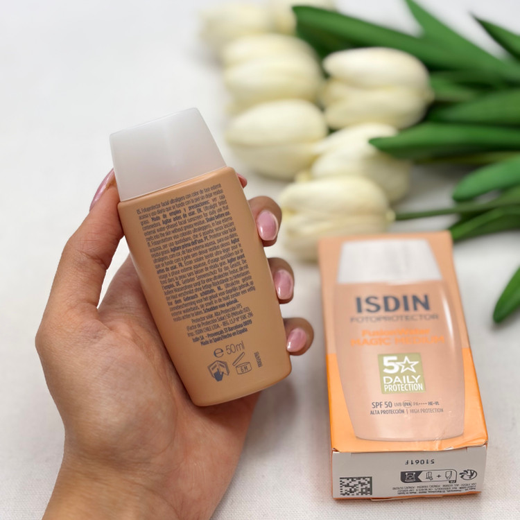 ضدآفتاب رنگی مجیک لایت فیوژن واتر کیفیت اصلی ۵۰میل حاوی SPF50 پایه مبتنی بر آب