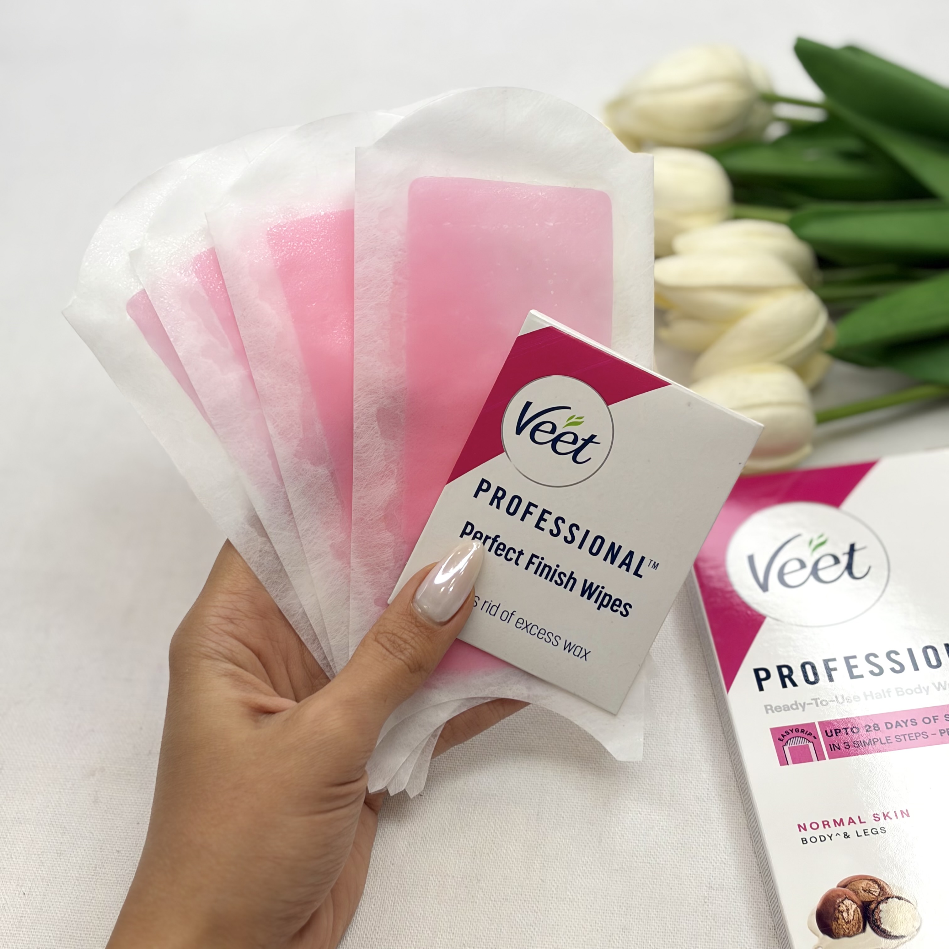 نوار مو بر ویت Veet مدل Professional مناسب پوست معمولی بسته ۸ عددی همراه با پد روغن ضدالتهاب